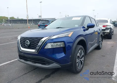 2021 Nissan Rogue Sv Intelligent Awd z USA, uszkodzony, nr VIN 5N1AT3BB8MC733795